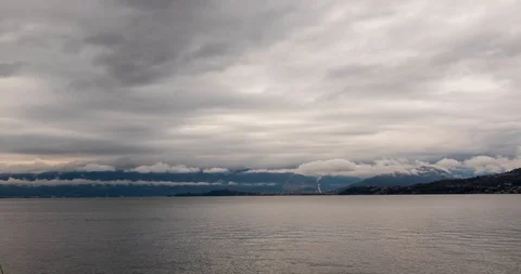 Clouds on maggiore lake Vídeo Stock 119992199
