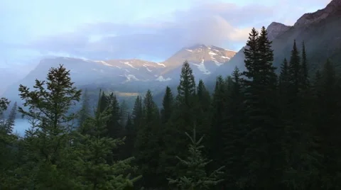 Clouds Mountain and Forest in Glacier National Park, time lapse 스톡 동영상 1184332