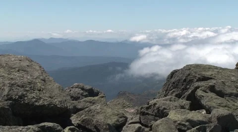 Clouds in the Mountains 스톡 동영상 942429