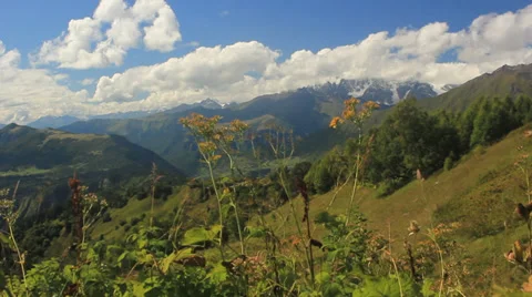 Clouds in the mountains Stock Footage 33302251