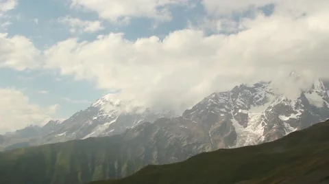 Clouds in the mountains Stock Footage 41465359