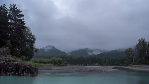 Clouds in the mountains Stock Footage 163372445
