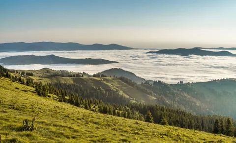 Clouds in the mountains. Foto stock