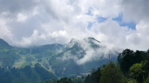 Clouds in the mountains. Sochi, Russia. 4K Vídeo Stock 53746279