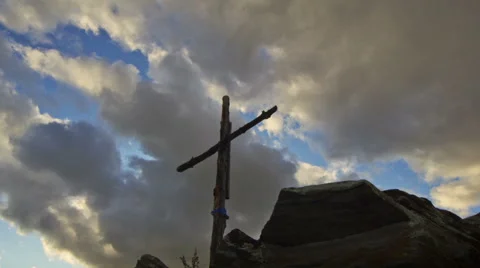 Clouds move over cross Stock Footage 47084590