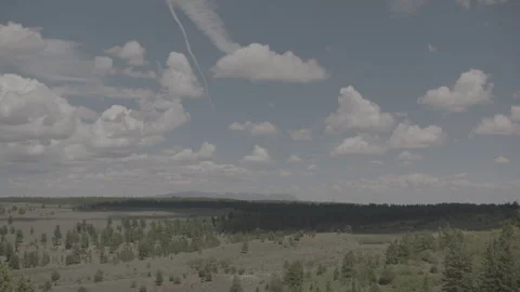 Clouds move over prairies Utah. Video stock 164786397