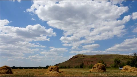 Clouds move quickly across the sky. 8 Stock Footage 130459426