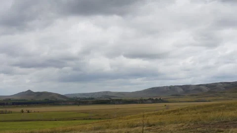Clouds move quickly across the sky. 10 Stock Footage 130459627