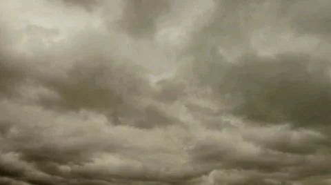 Clouds move very low Stock Footage 41860896