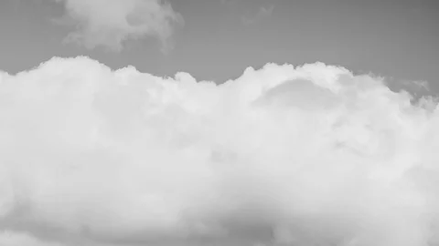 Clouds moving and bubbling Black and White Timelapse Stock Footage 90384704