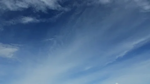 Clouds moving fast in the sky time lapse Video stock 91801496