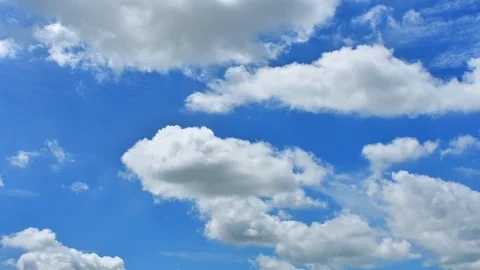 Clouds moving fast in the sky time lapse Video stock 91801555