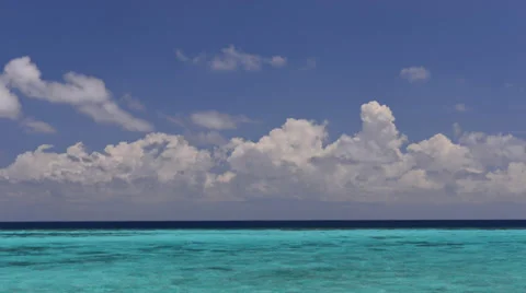 Clouds moving Video stock 37622924