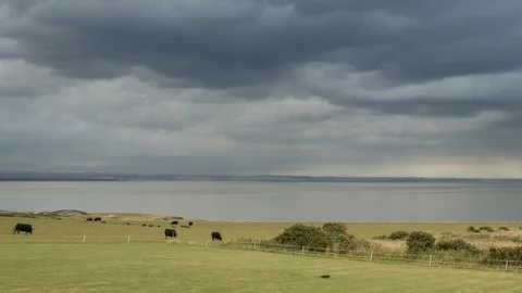 Clouds moving over the north sea near St Andrews 库存影片 99401323