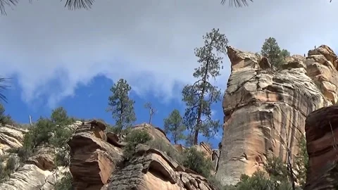 Clouds Moving Over Oak Creek Canyon in Sedona, Arizona Stockbeeldmateriaal 163194762