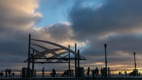 Clouds Moving Over Redondo Beach Pier 스톡 동영상 100298885