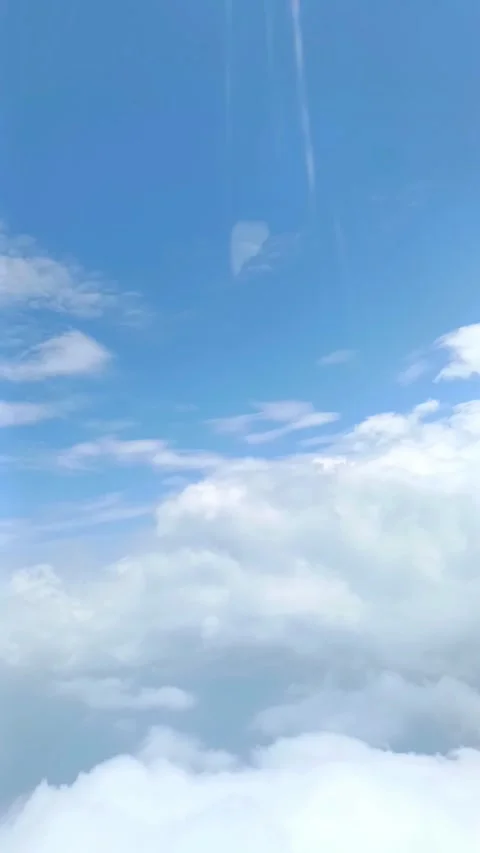 Clouds moving in the sky. Video stock 288312371