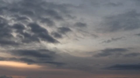 Clouds moving slowly in the sky time lapse153 Stockbeeldmateriaal 121230942