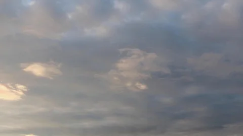 Clouds moving slowly in the sky time lapse251 Stockbeeldmateriaal 121893067
