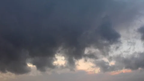 Clouds moving slowly in the sky time lapse Stockbeeldmateriaal 123999121