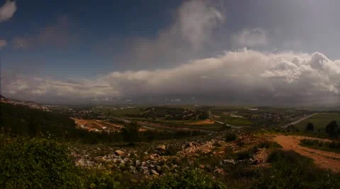 Clouds north  FE  TL0212 Stockbeeldmateriaal 10829752
