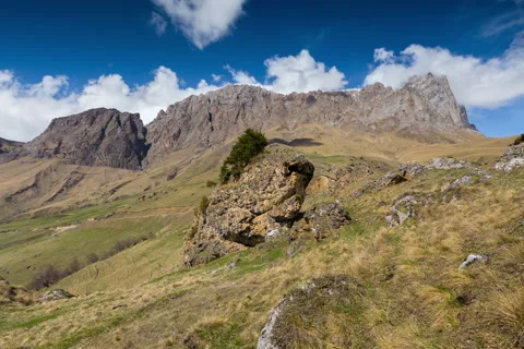 Clouds over the ancient city in the mountains. Stock Footage 50419517