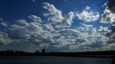 Clouds over city Stockbeeldmateriaal 11518836