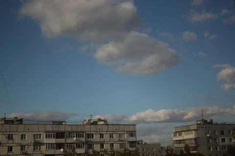 Clouds over the city Foto stock