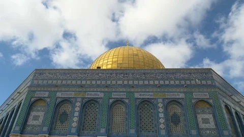 Clouds over Dome of  the Rock on the Temple Mount in the Old City of Jerusalem. 스톡 동영상 76506670