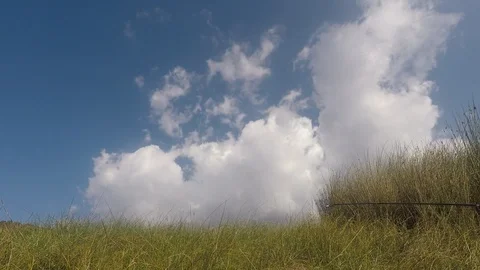 Clouds over field 스톡 동영상 94670111