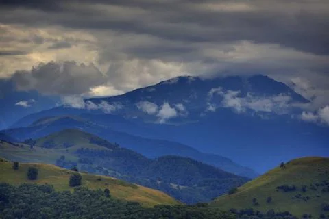 Clouds over the hills in the area of Mount Elbrus. Photographed in the Caucas Foto stock