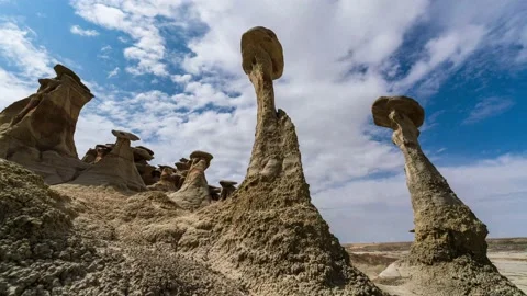 Clouds over Hoodoos Vídeo Stock 221788360