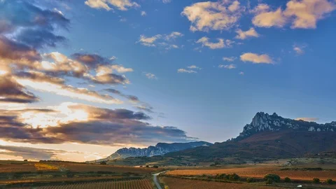 Clouds over the mountain 動画素材 101662993