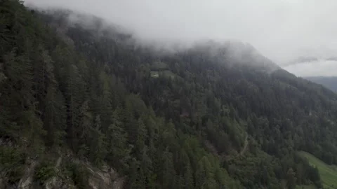 Clouds over mountain forest 스톡 동영상 252151262