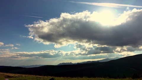 Clouds over the mountain peaks Stock-Footage 95081801