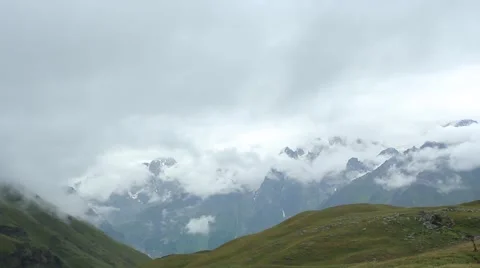 Clouds over the mountains Video stock 41465378