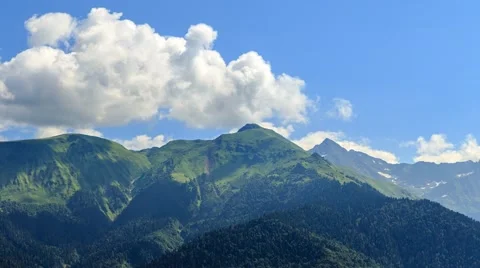 Clouds over the mountains. TimeLapse. HDR. Sochi, Russia. 1280x720 Vídeo Stock 53835663