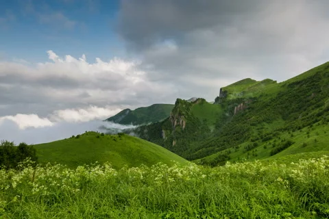 Clouds over the mountayn. Video stock 52583008