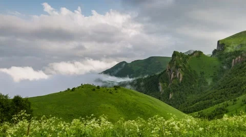 Clouds over the mountayn. 動画素材 52583198