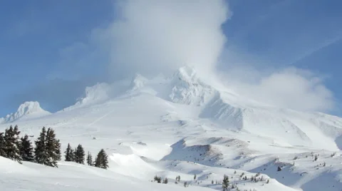 Clouds over Mt.Hood, time laspse, zoom out Stock-Footage 62282960