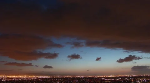 Clouds over the night city 動画素材 5165258