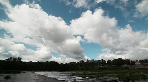 Clouds over river. Stock-Footage 11400678