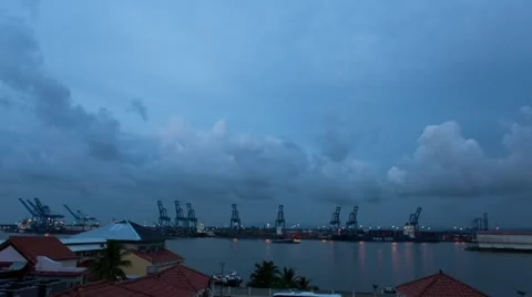 Clouds over River Vídeos de archivo 22017348