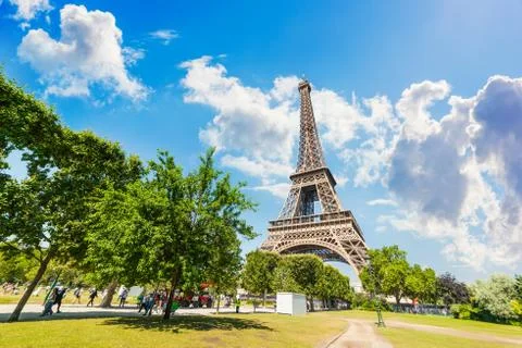 Clouds over world famous Eiffel Tower Fotos Stock