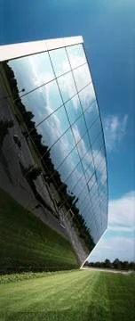 Clouds reflected in building, illusion Foto stock