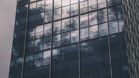 Clouds reflecting in the skyscraper Stock Footage 87802099