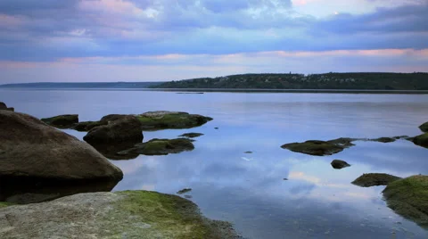 Clouds, river and hills. Shot with slider. Video stock 5224870