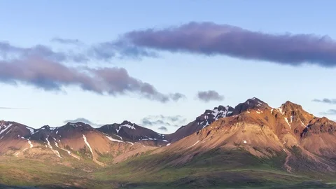 Clouds rolling over the Mountains Stock-Footage 71555857