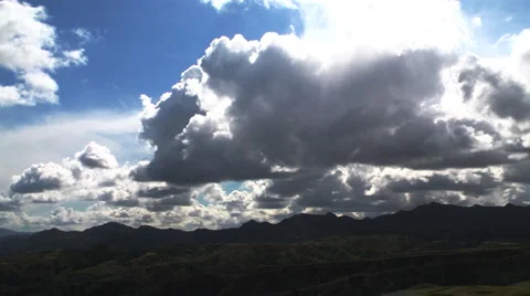 Clouds rolling in zoom Stock-Footage 2769886