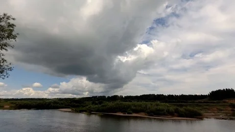 Clouds run across the blue sky. Time lapse Video stock 113261824